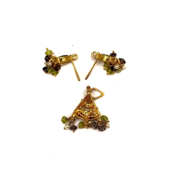 Green & Gold Indian Triangle Necklace Pendant & Earrings - Picture 6 of 7